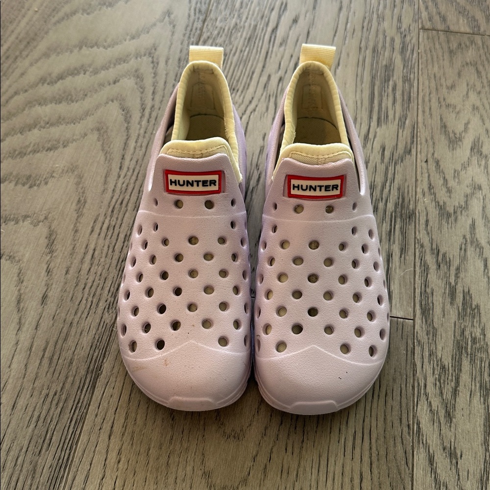 Hunter Light Pink Perforated Slip-Ons